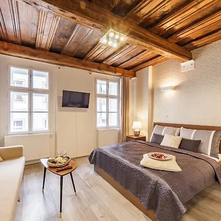 Downtown Royal Apartments Ceske Budejovice Exterior photo