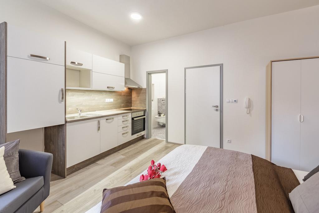Downtown Royal Apartment *